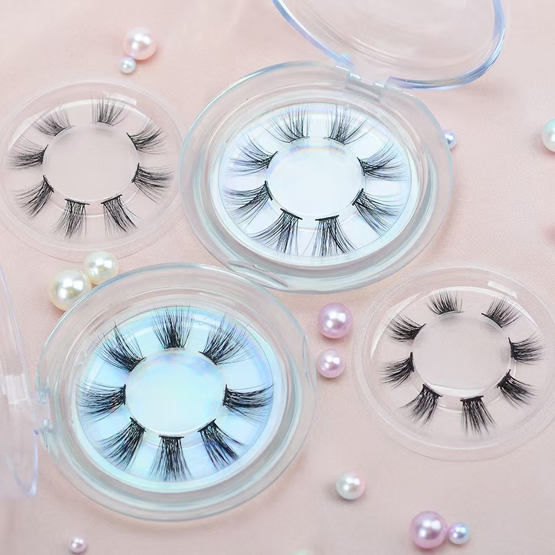 Mga pagkakaiba sa pagitan ng synthetic, silk, at mink lash extension