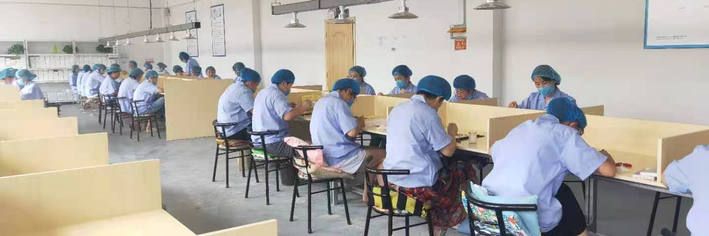 Pinangunahan ng Pingdu Sparkling Eyelash® ang Pag-upgrade ng Industriya ng False Eyelashes Production sa Shandong
