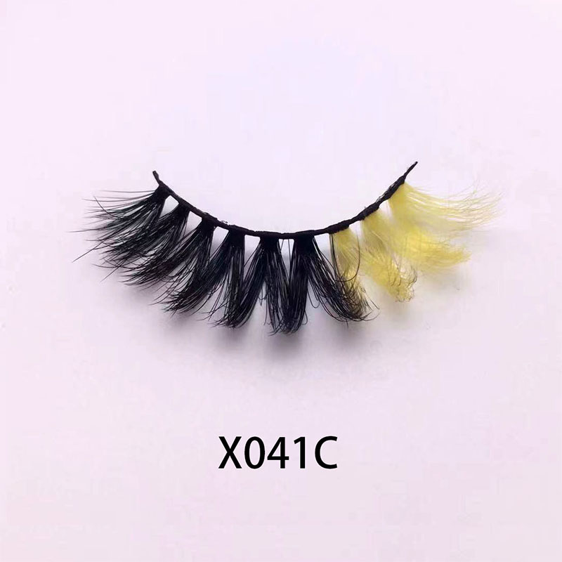 Dramatic faux mink lashes