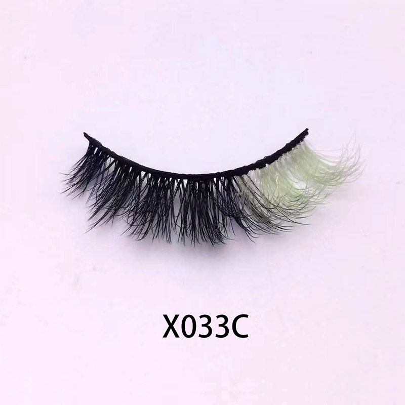 Buong kulot na kulay na lashes na may kulay sa dulo