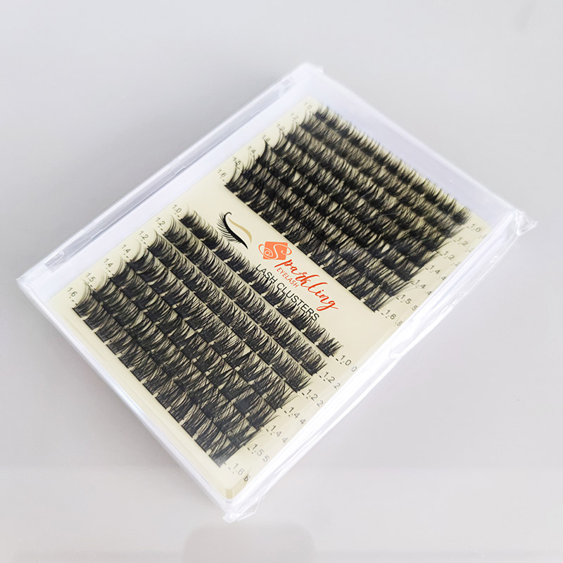 Maliit na Manga Eyelash Clusters